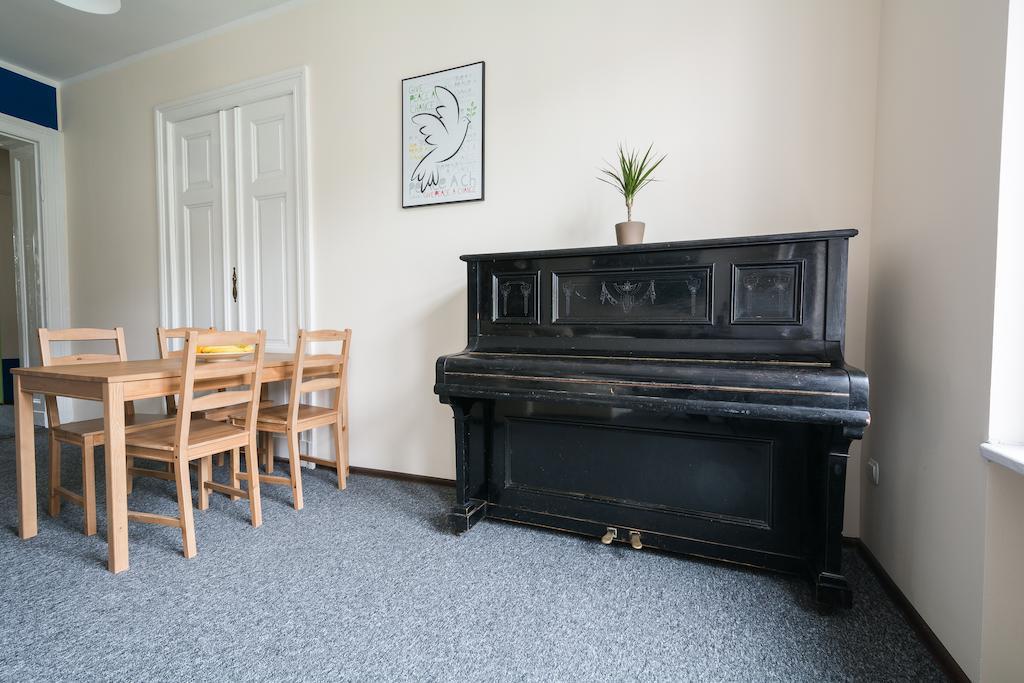 Hostel Awangarda Poznań Buitenkant foto