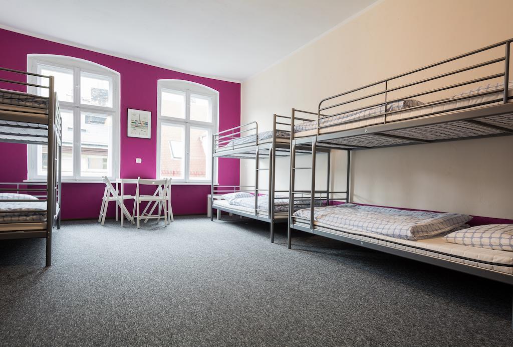 Hostel Awangarda Poznań Kamer foto