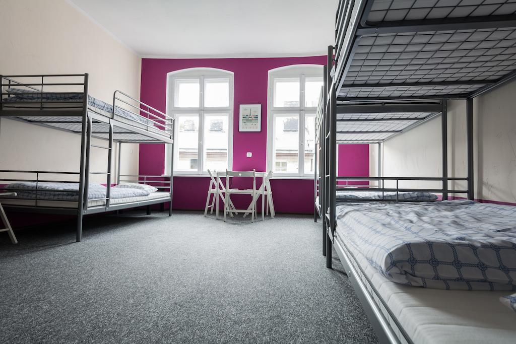 Hostel Awangarda Poznań Kamer foto