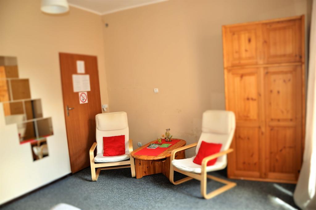Hostel Awangarda Poznań Buitenkant foto