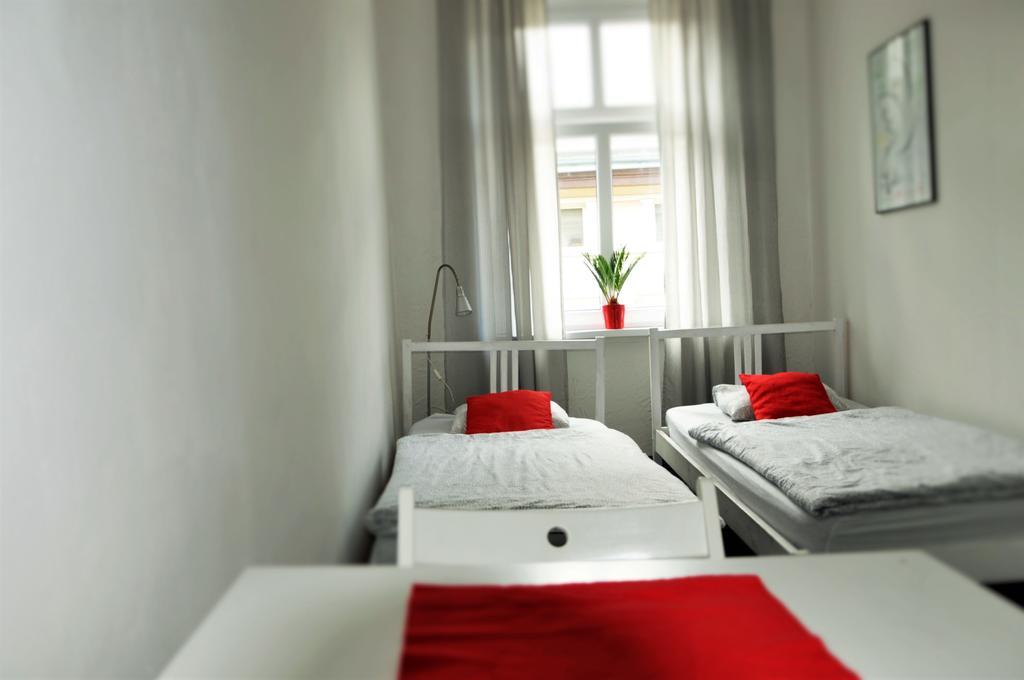 Hostel Awangarda Poznań Buitenkant foto