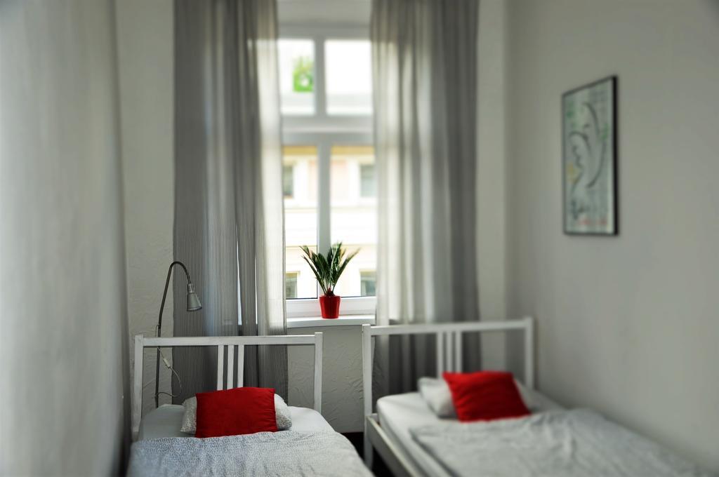 Hostel Awangarda Poznań Buitenkant foto