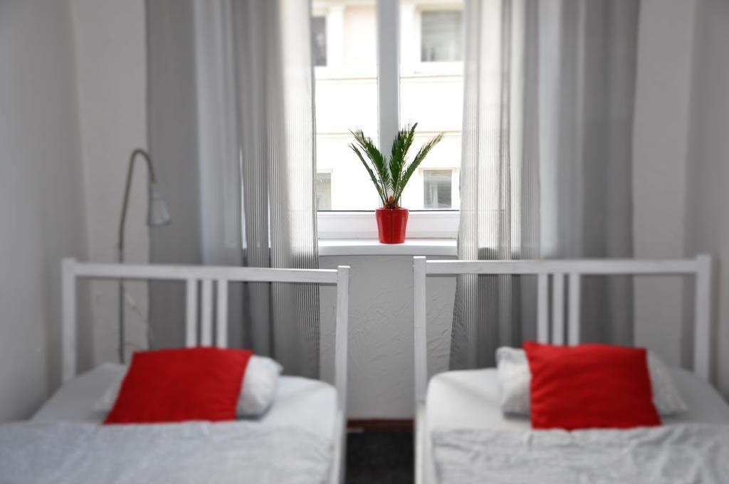 Hostel Awangarda Poznań Buitenkant foto