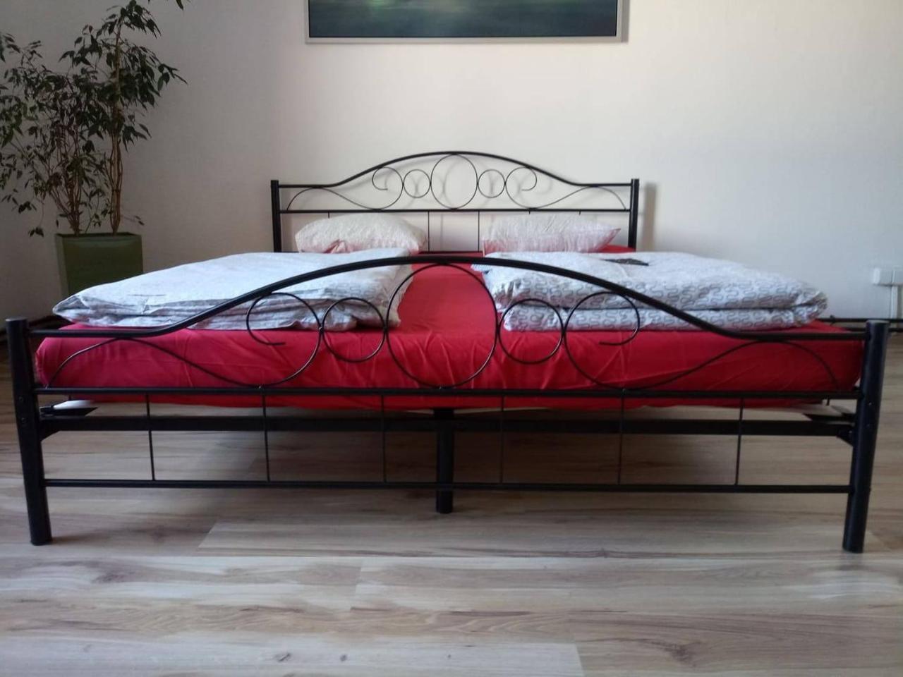 Hostel Awangarda Poznań Buitenkant foto